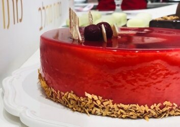 עוגה אדומה
